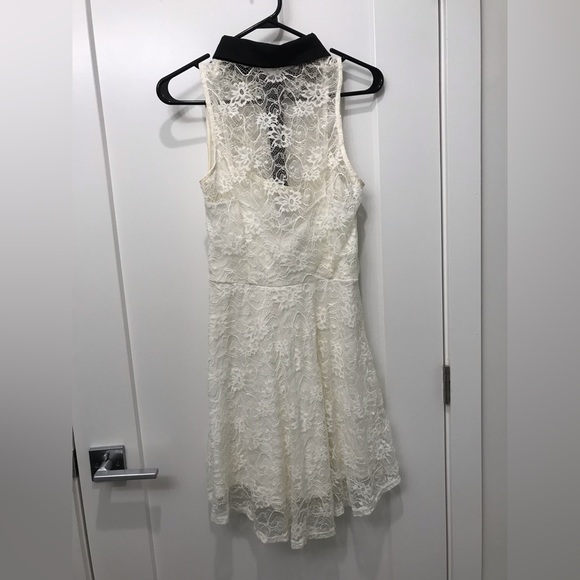 Monteau white/cream lace black button collar dress size M - Picture 2 of 4